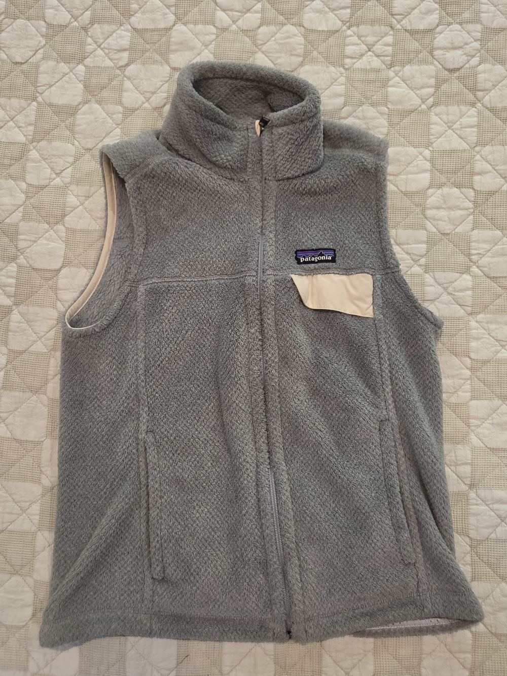 Patagonia W's Re-tool Vest in Gray Size Small